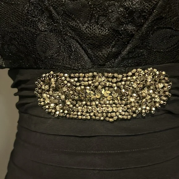 Betsy and Adam Dark Navy silver color Cocktail Dress With Lace Accents Size 4 - Picture 4 of 13